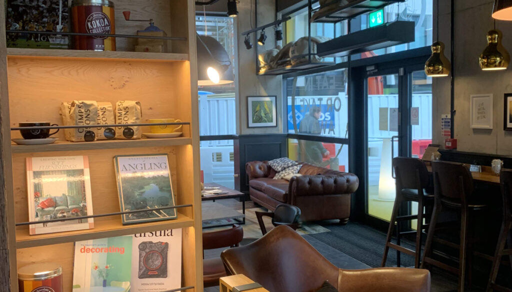 ロンドンのカフェのイメージ