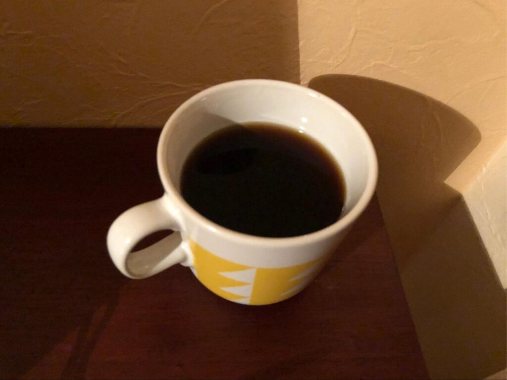 朝のホットコーヒー